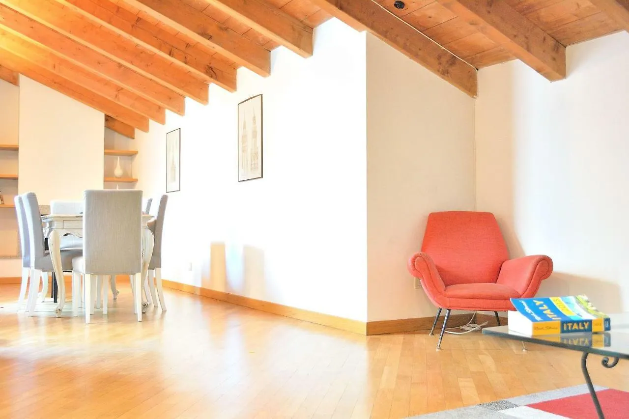Via Giuseppe Mazzini Apartment Milan 0*,
